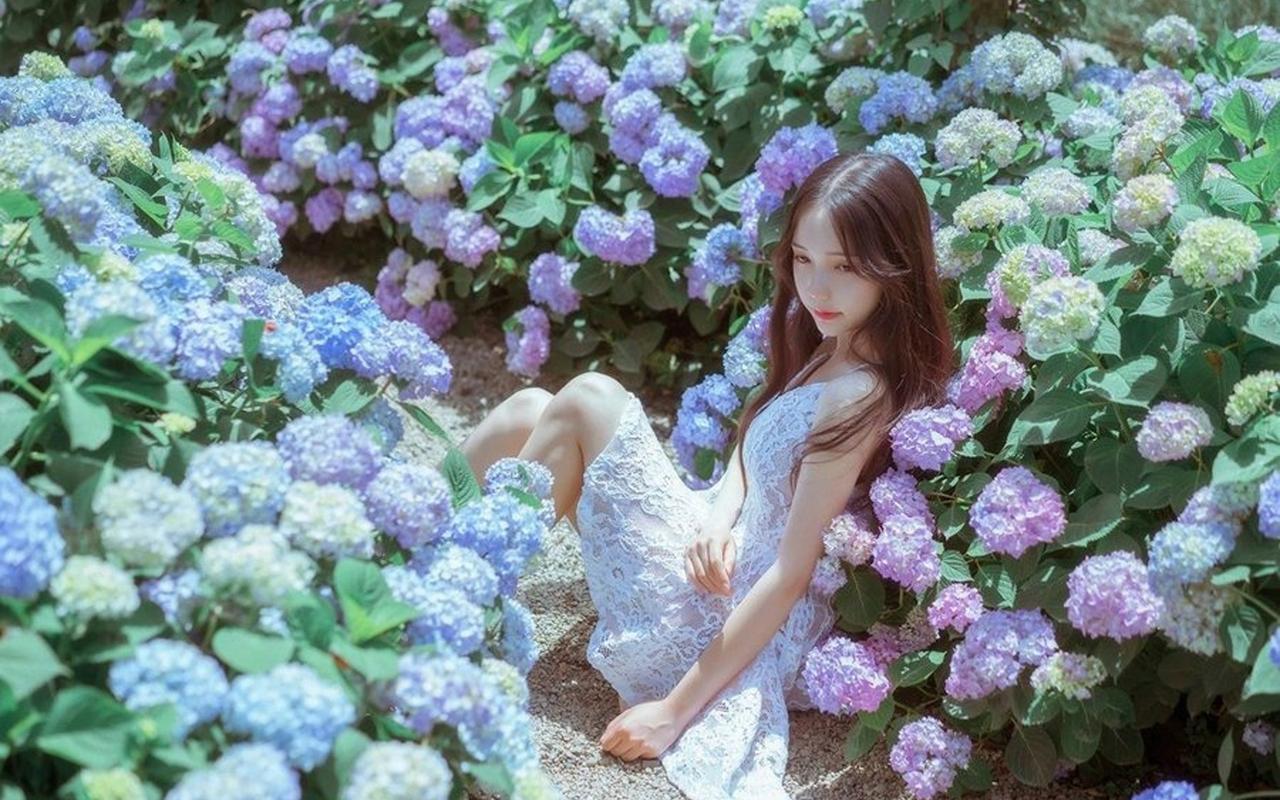 习近平就尼日利亚前总统布哈里逝世向尼日利亚总统提努布致唁电